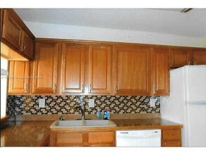 Building Photo - 7900 Camino Cir
