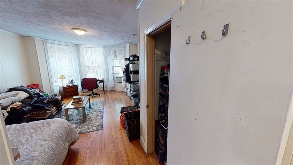 Foto principal - 513 Beacon St