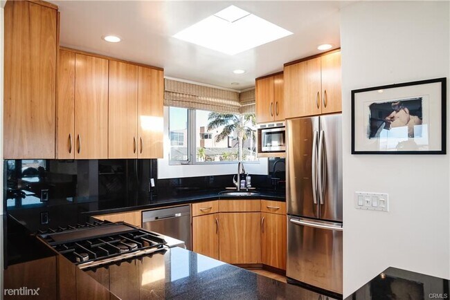Foto del edificio - 2 br, 2 bath House - 2311 Park Ave