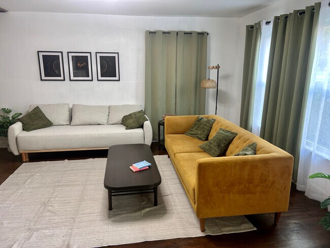 Foto del edificio - 222 Glass Ave