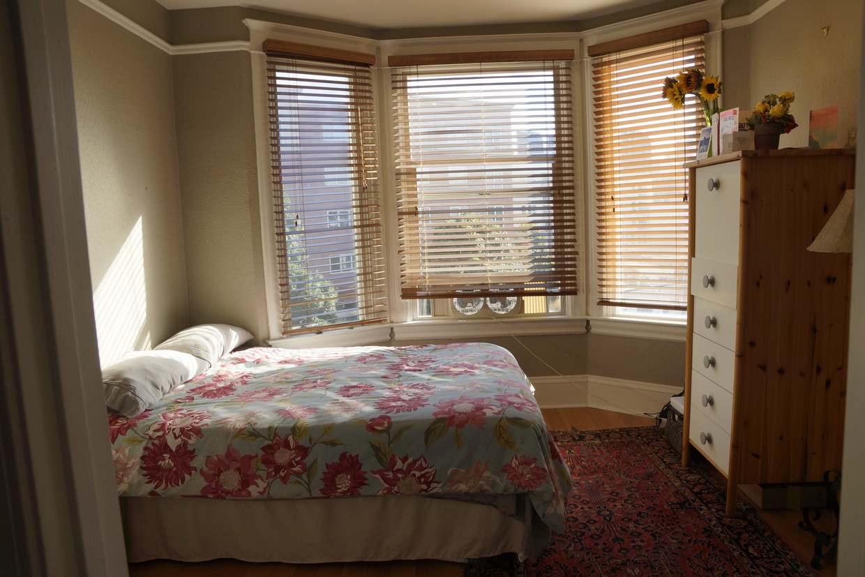 Primary Photo - 1722 Bellevue Ave