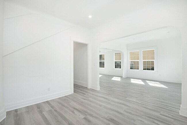 Foto del edificio - 1108 West Blvd