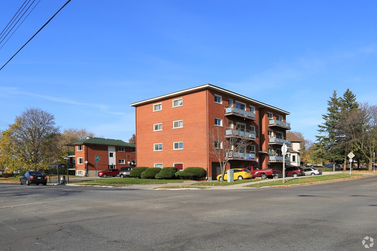 Building Photo - 151 Siebert Ave