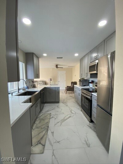 Foto del edificio - 102 SE 43rd Terrace