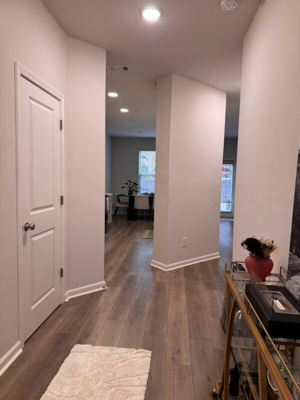 Foto del edificio - 2945 Cottage Ln