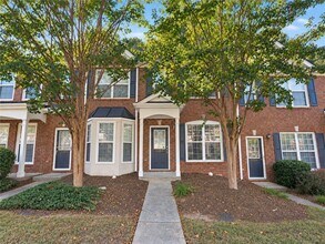 Building Photo - 1503 Cove Creek Cir