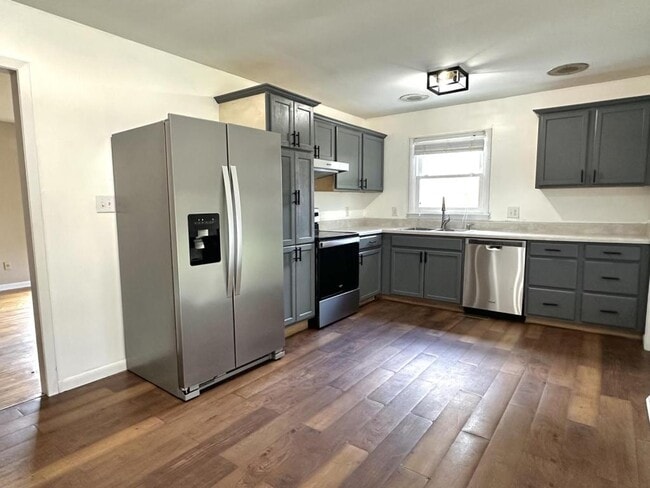 Building Photo - 461 Morningside Dr