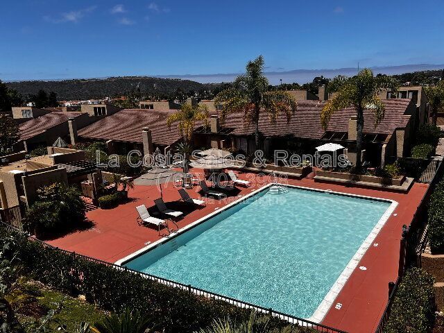 Building Photo - 2204 Plaza De Las Flores Plz
