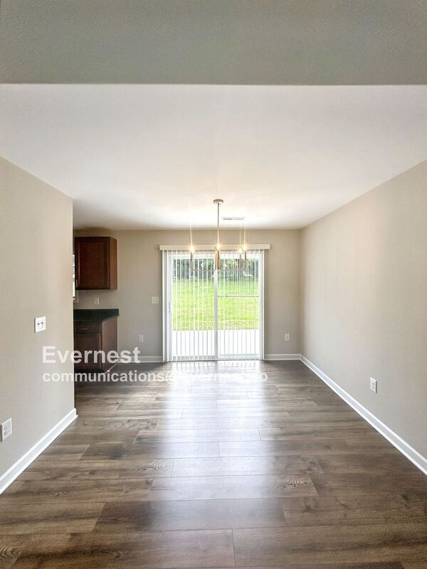 Foto del edificio - 1653 Reynolds Forest Dr