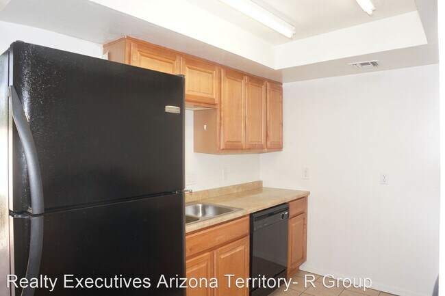 Building Photo - 2 br, 1 bath House - 1747 N. Palo Verde Blvd