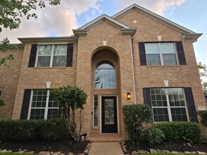 Building Photo - 2126 Blue Water Bay Dr