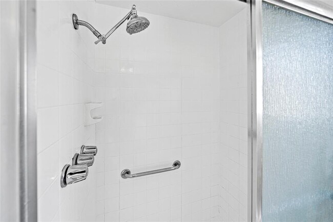 Foto del edificio - 9746 Seeker St