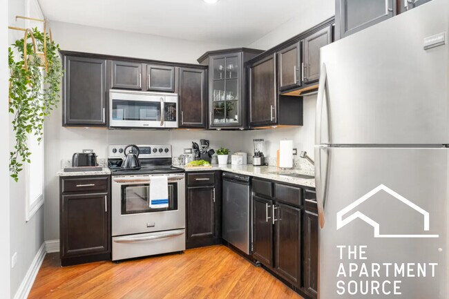Foto del edificio - 5009 N Sheridan Rd