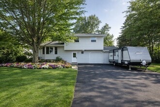 Building Photo - 2913 Park Ridge Dr