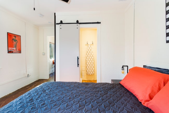 Building Photo - 958 Smith St SW