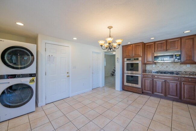 Foto del edificio - 81 Princeton St