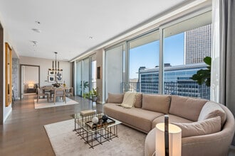 Building Photo - 2025 Ave of the Stars