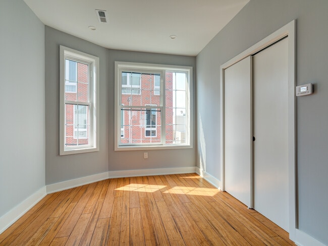Building Photo - 2821 Livingston St