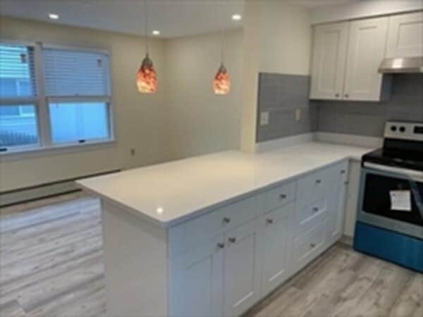 Foto del edificio - 172 Charles St