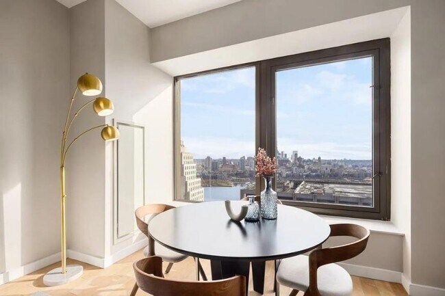 Building Photo - 1 bedroom in New York NY 10005