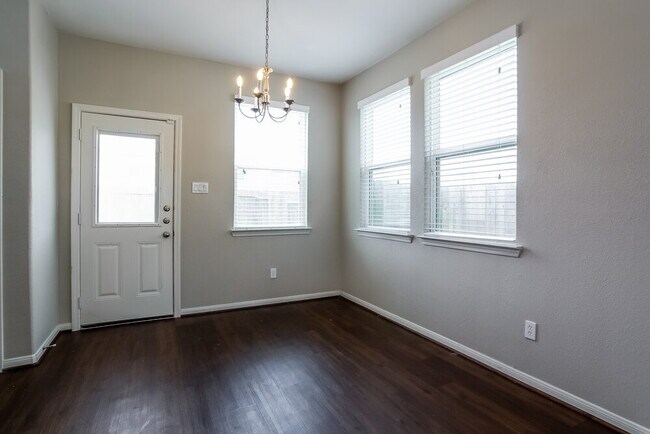 Foto del edificio - 21815 Octavia Way