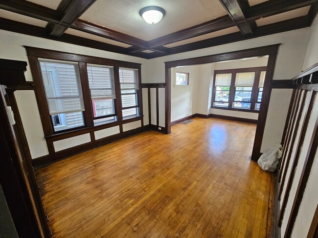 Building Photo - 3736 W Dorothy Pl