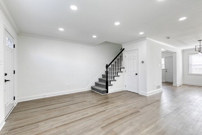 Foto del edificio - 2226 Redthorn Rd