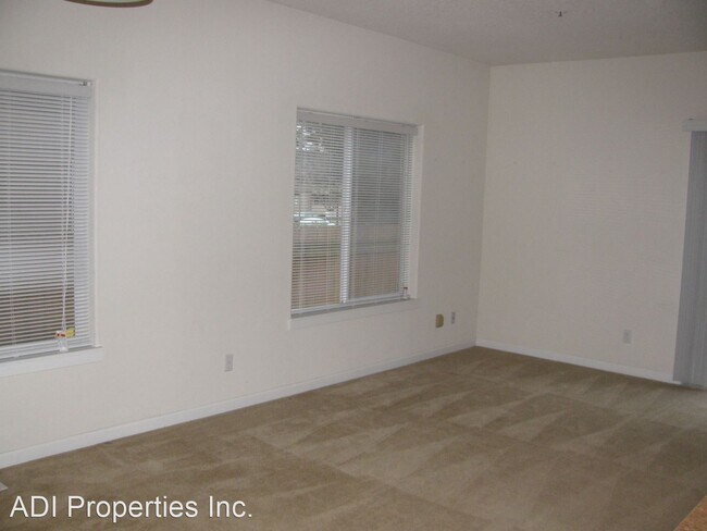 Building Photo - 3 br, 2.5 bath House - 14964 SW Conor Circle