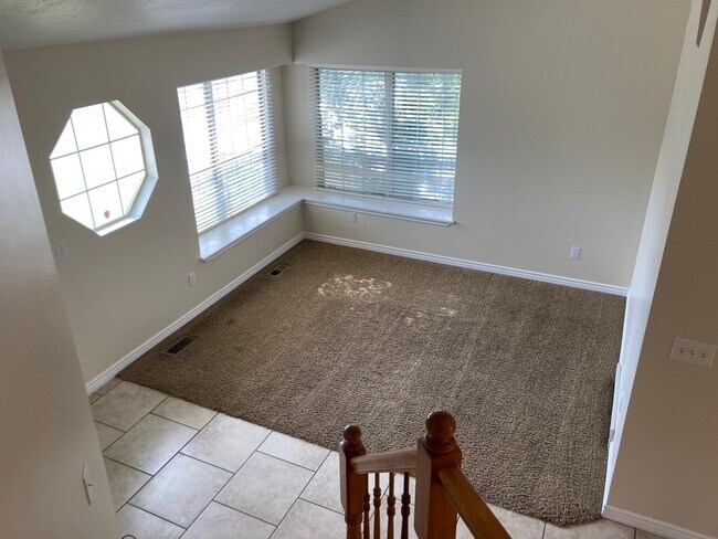 Foto del edificio - 734 W Sweet Meadow Ln
