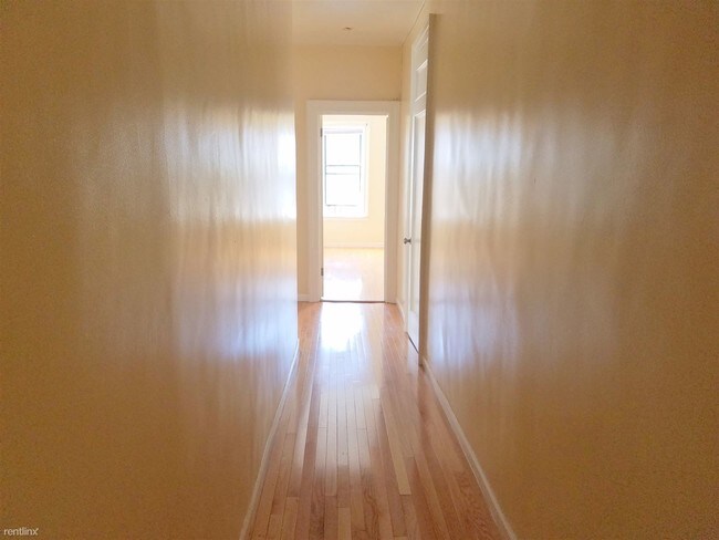 Building Photo - 701 W 176th St