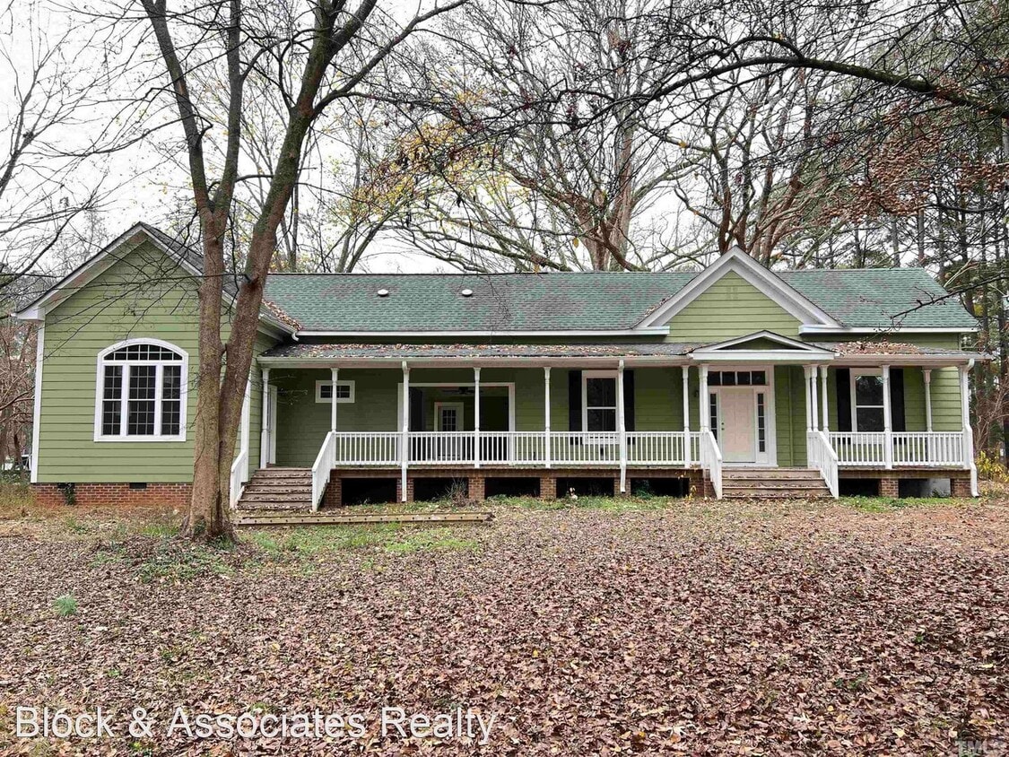 5 br, 3 bath House 5816 Old Stage Rd. House Rental in Raleigh, NC