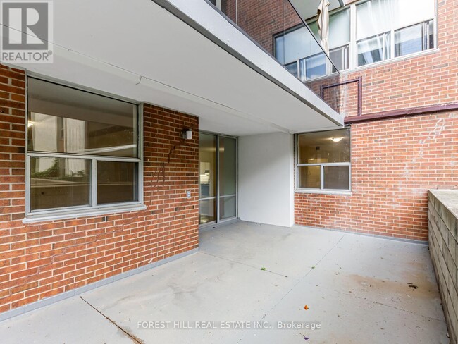 Photo du bâtiment - 4001-4001 Bayview Ave