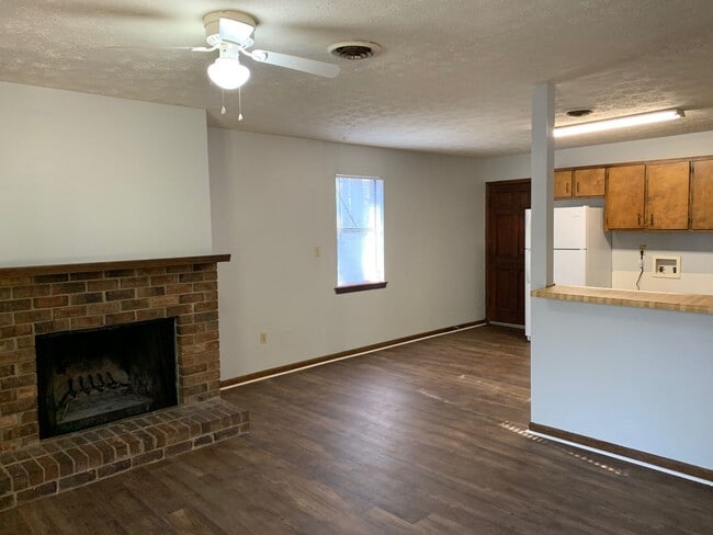 Building Photo - 112 Bayberry Ct