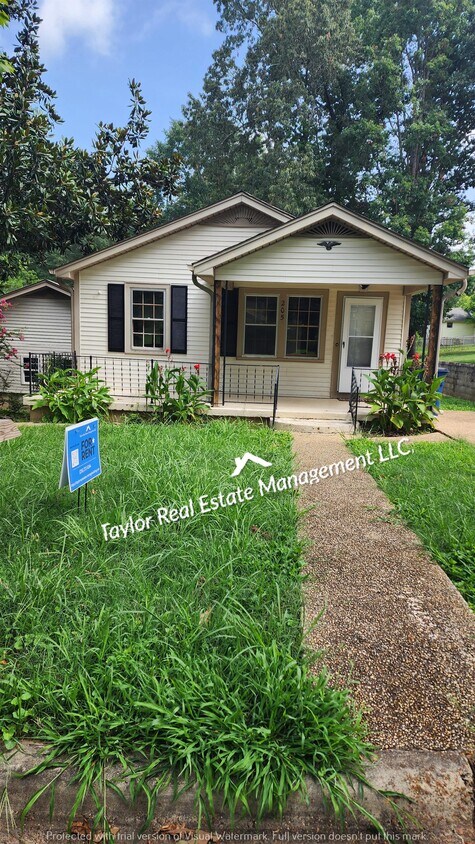 Primary Photo - 205 Button Ave