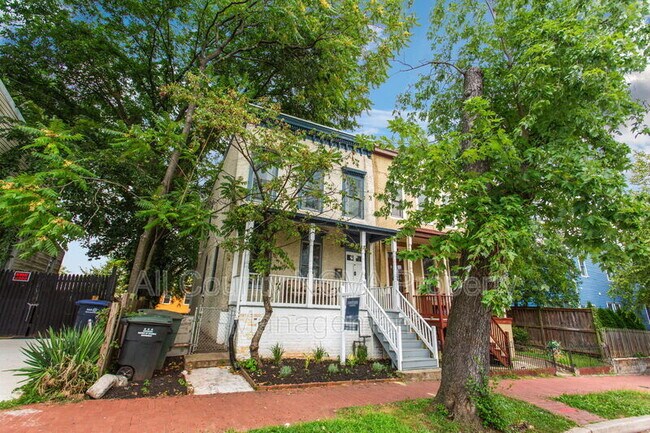 Building Photo - 2217 14th St SE
