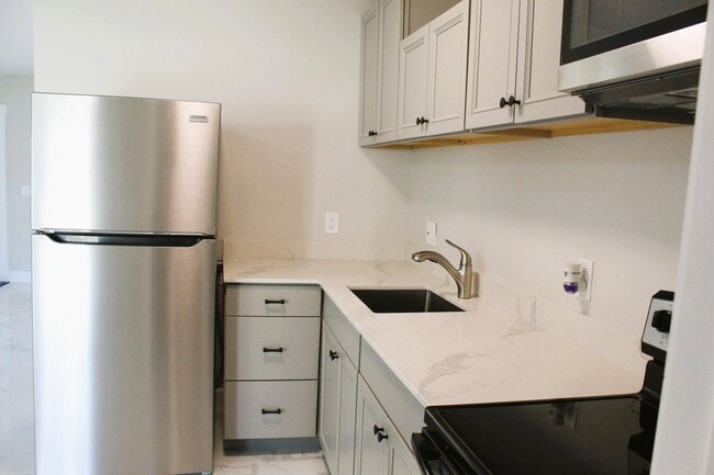 Photo - 2719 Peer Ln House