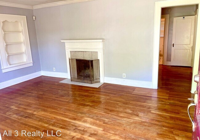Building Photo - 2 br, 1 bath House - 2520 Constance Street...