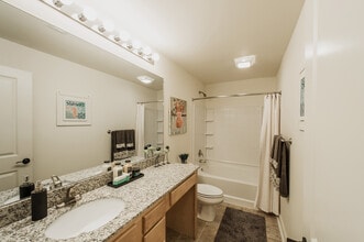 Interior Photo - Lakewood Park Apartments