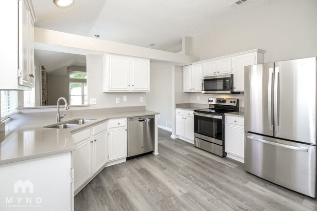 Building Photo - 5211 Livermore Dr