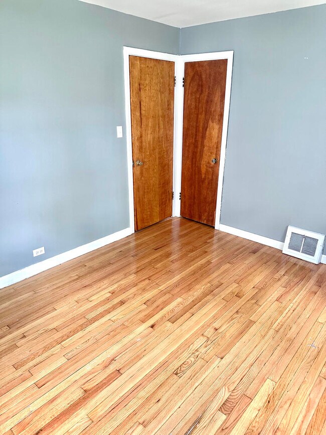 Foto del edificio - 14337 Parnell Ave