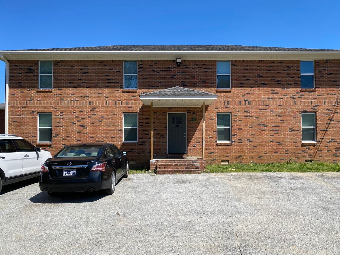 30 Brianfield Cv Unit C, Jackson, TN 38305 Apartments in Jackson, TN