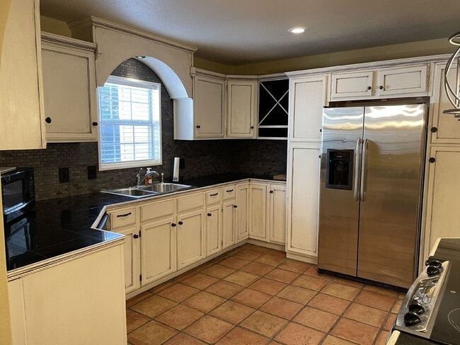 Foto del edificio - Pre Leasing for Fall 2026! 3/2 in Tech Terrace!