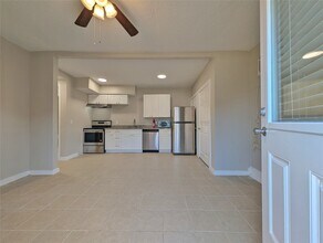 Building Photo - 1219 33rd St