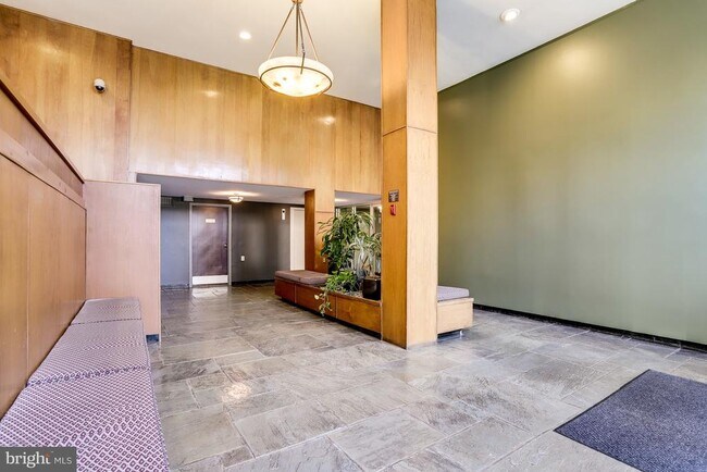 Foto del edificio - 2030 N Adams St