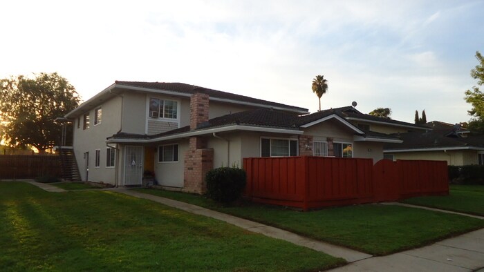 Primary Photo - 5630 Calmor Ave
