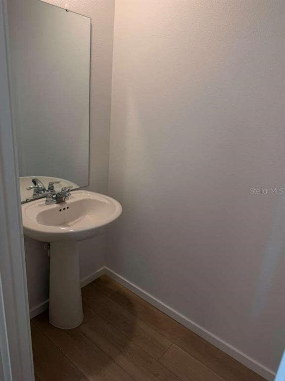 Building Photo - 848 Lynx St