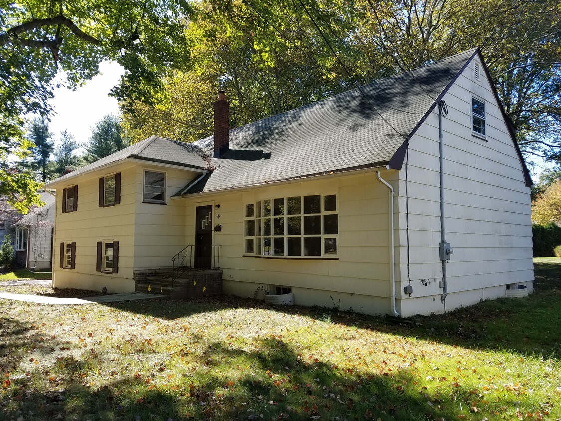 4 Birchwood Dr, Livingston, NJ 07039 House Rental in Livingston, NJ