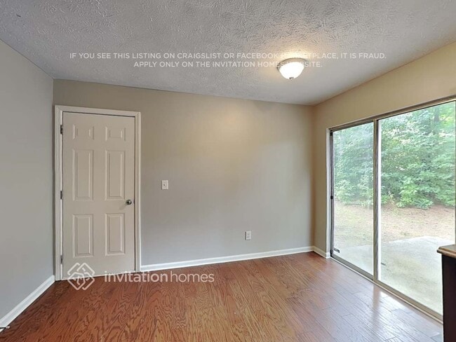 Building Photo - 3291 Hidden Valley Way SW