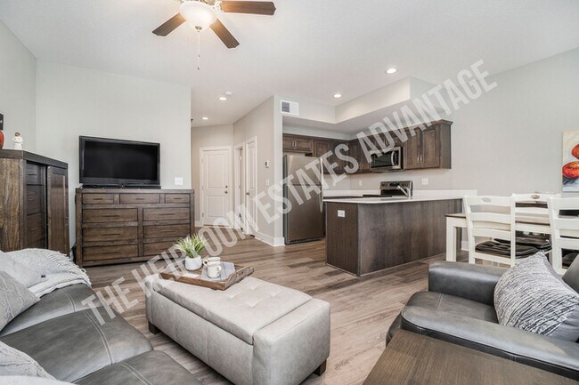 Foto del edificio - 333 N 5th Ter, Louisburg, KS 66053