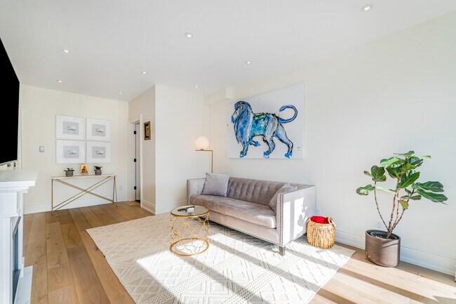 Photo du bâtiment - 466 Sammon Ave